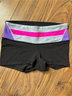 Lululemon Black Performance Shorts with Pink & Purple Waistband size 4